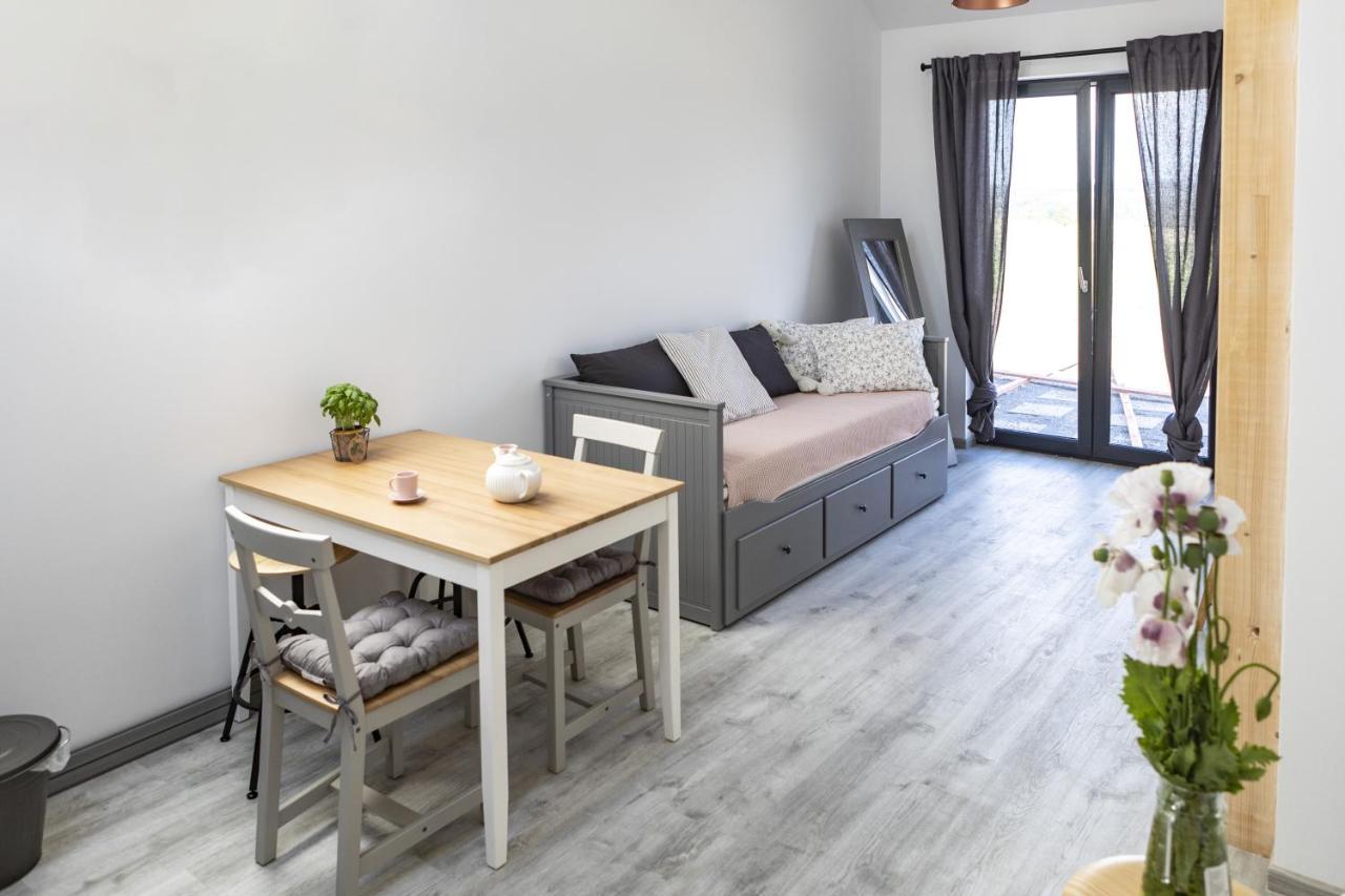 Babyky Apartmany Jindrichuv Hradec Exterior photo